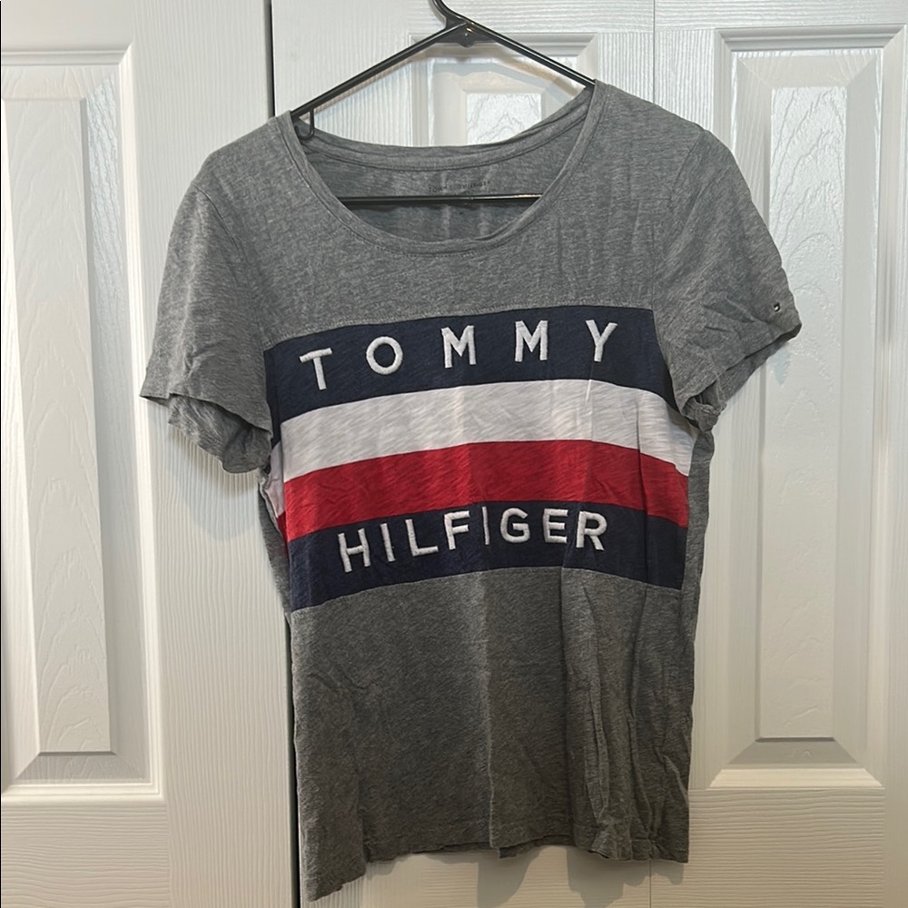 Tommy Hilfiger Gray Fitted Graphic T-Shirt
